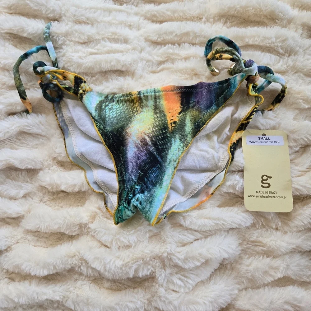 🌊🌈 NWT: Vibrant Gurias Beachwear Bikini Bottom – Size Small!